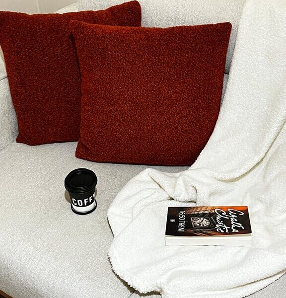 How to Create a Cozy and Inviting Reading Nook at Home